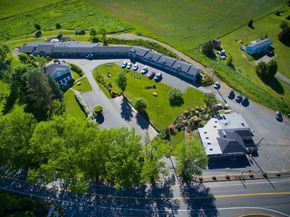 Evangeline Inn & Motel Grand pré Kültér fotó
